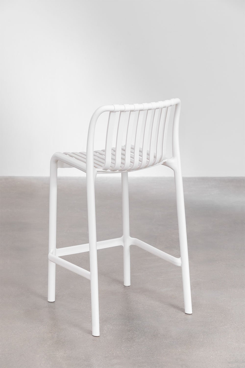 Lot de 4 tabourets de jardin empilables Wendell en polypropylène, image de la galerie 5