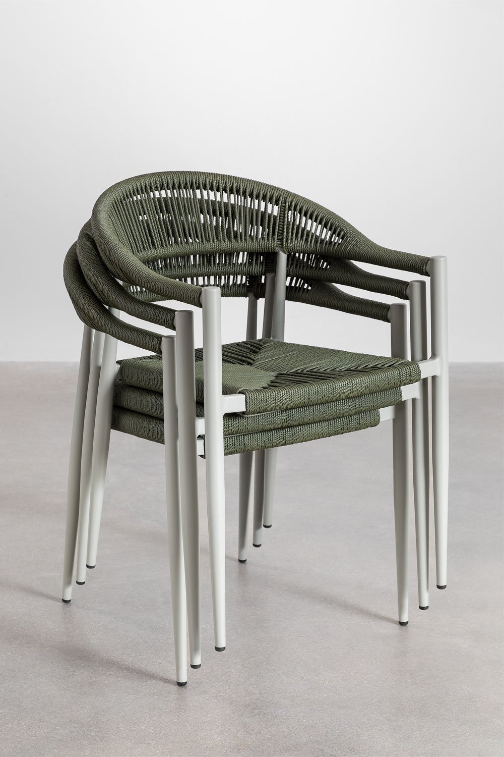 Chaise de salle à manger empilable avec accoudoirs en aluminium et rotin synthétique Amatria , image de la galerie 8