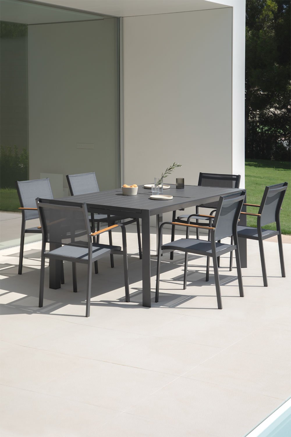 Ensemble table rectangulaire extensible en aluminium Starmi (180-240x100 cm) et 6 chaises de jardin empilables en aluminium Arch, image de la galerie 1