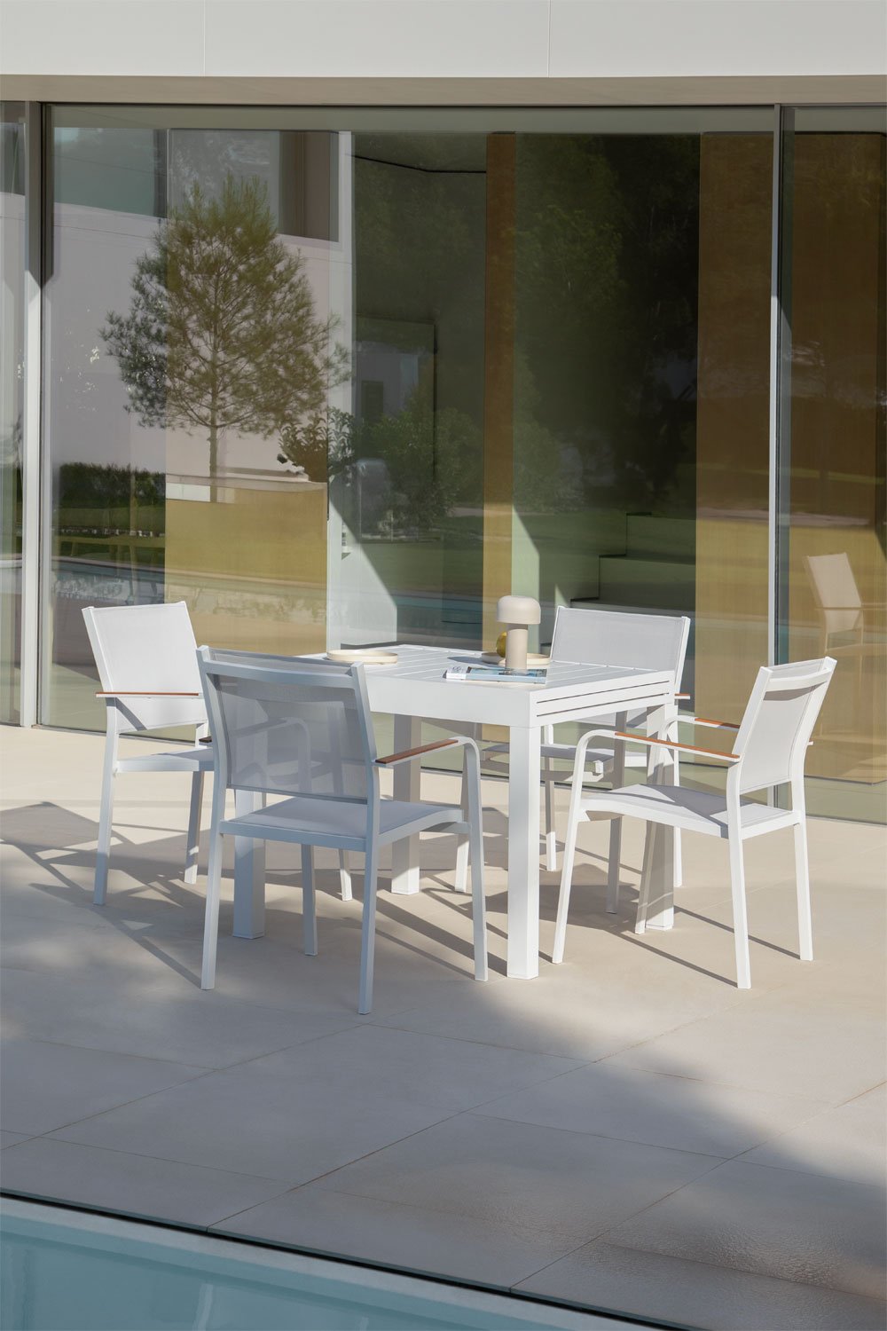 Ensemble table rectangulaire extensible en aluminium Starmi (90-180x90 cm) et 4 chaises de jardin empilables en aluminium Archer, image de la galerie 1