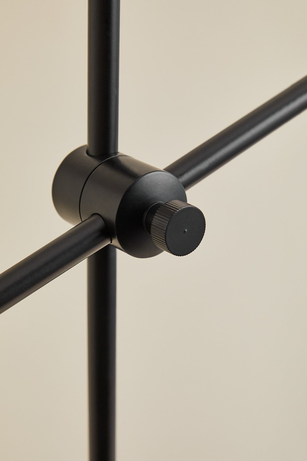 Lampe de table en fer Idina, image de la galerie 5