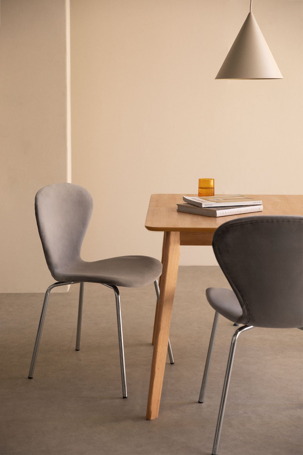 Pack de 4 chaises de salle à manger empilables en velours, image de la galerie 1