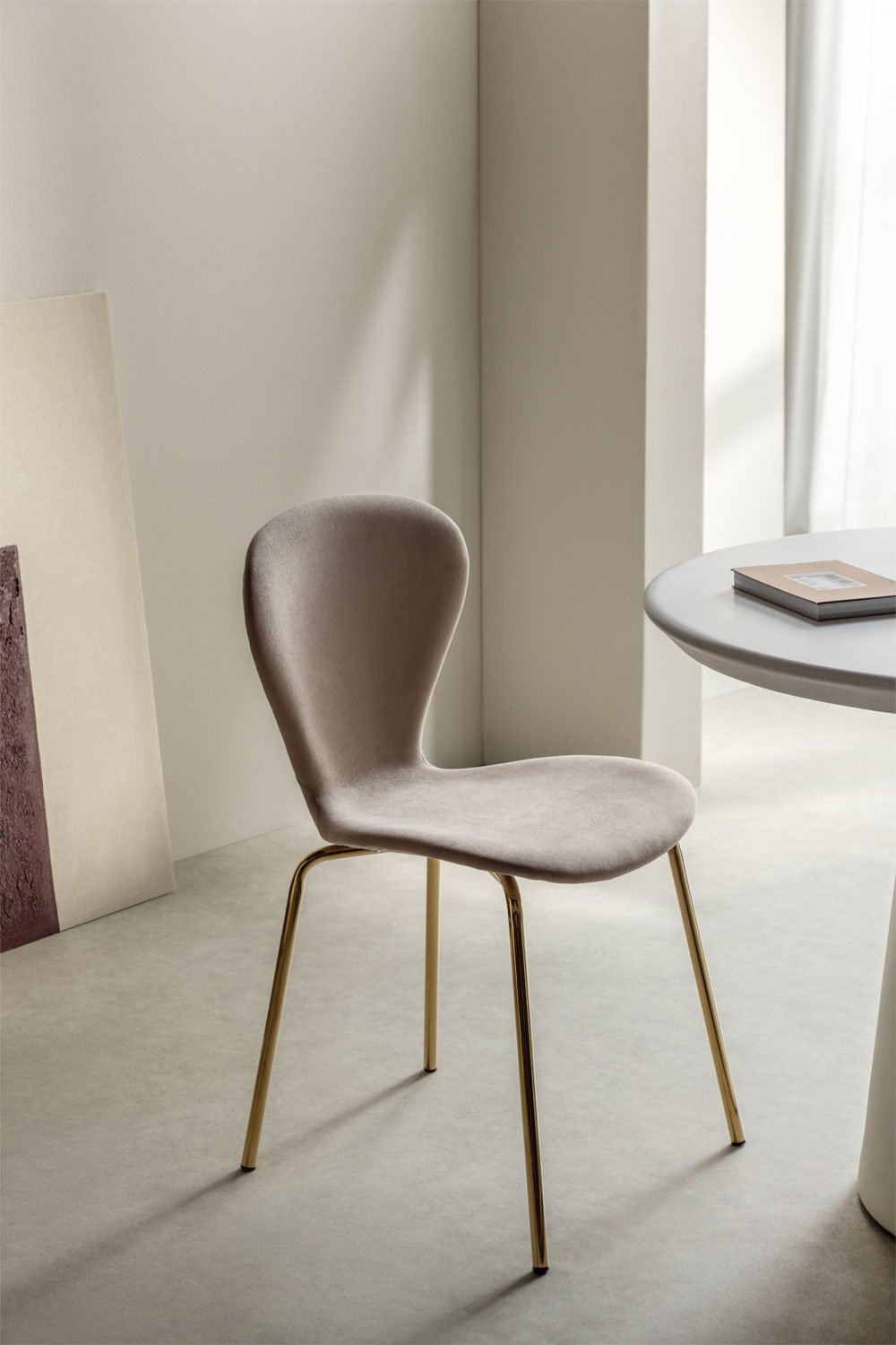 Lot de 2 chaises de salle à manger empilables rembourrées Uit, image de la galerie 1