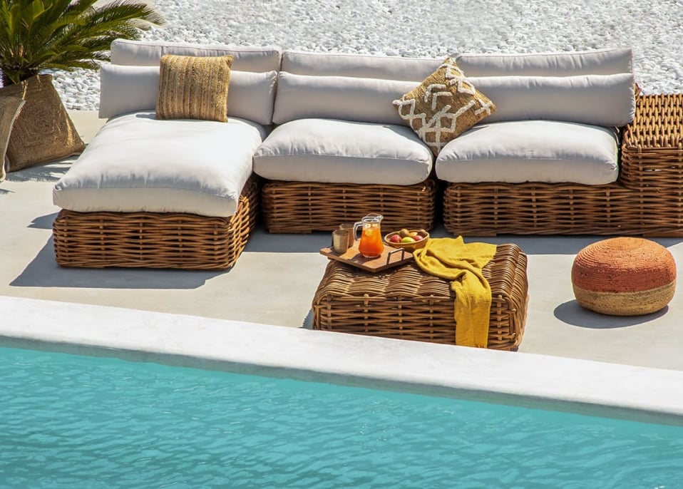 Canapé de jardin modulable 3 pièces avec méridienne gauche et pouf en rotin Milu