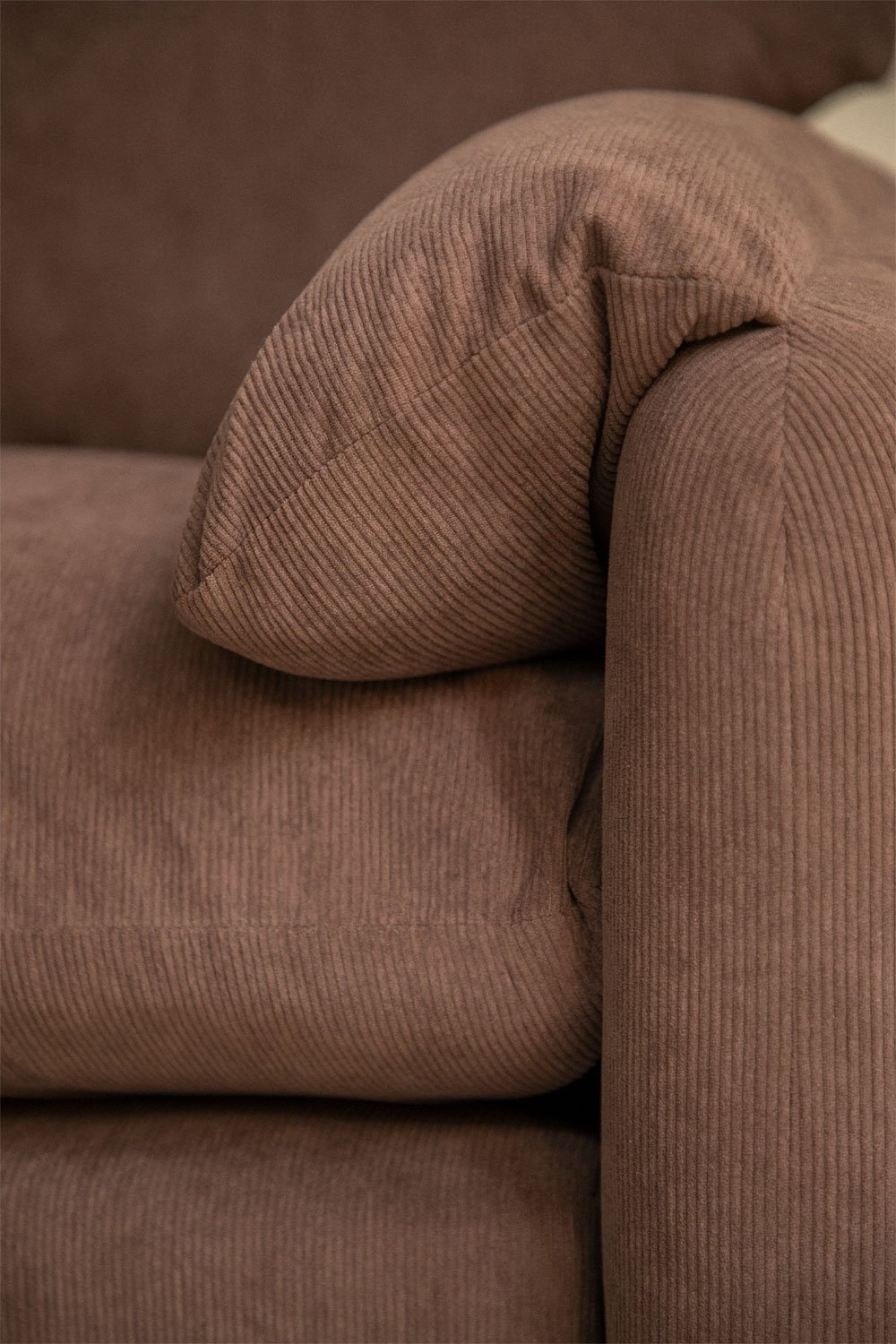 Fauteuil tapissé Serra, image de la galerie 2