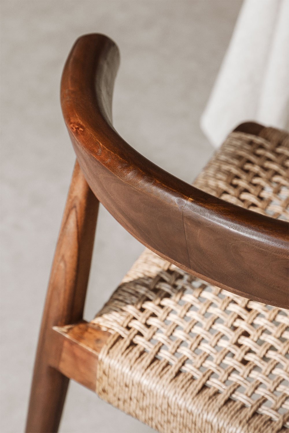 Pack de 2 chaises de salle à manger Celle en bois de teck     , image de la galerie 2