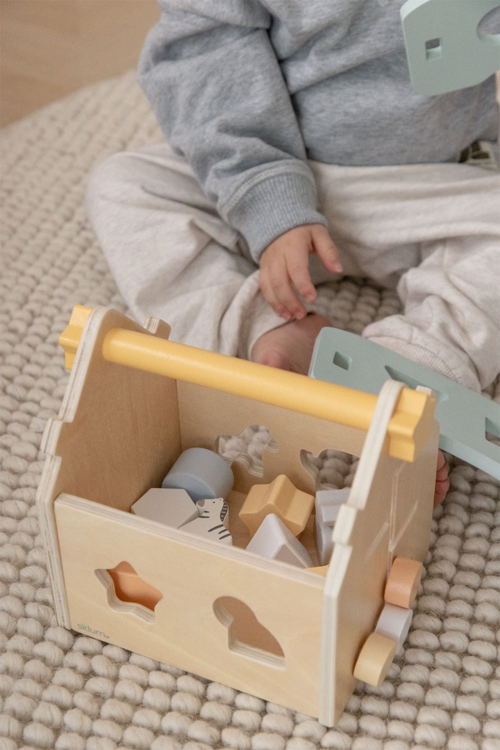 Maison en bois pour enfants Grady avec pièces emboîtables, image de la galerie 2