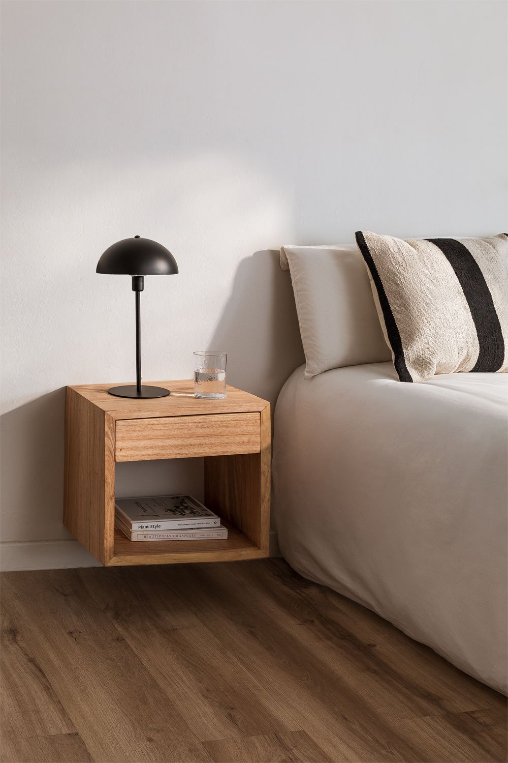 Pack de 2 tables de chevet flottantes en bois Gyda, image de la galerie 1