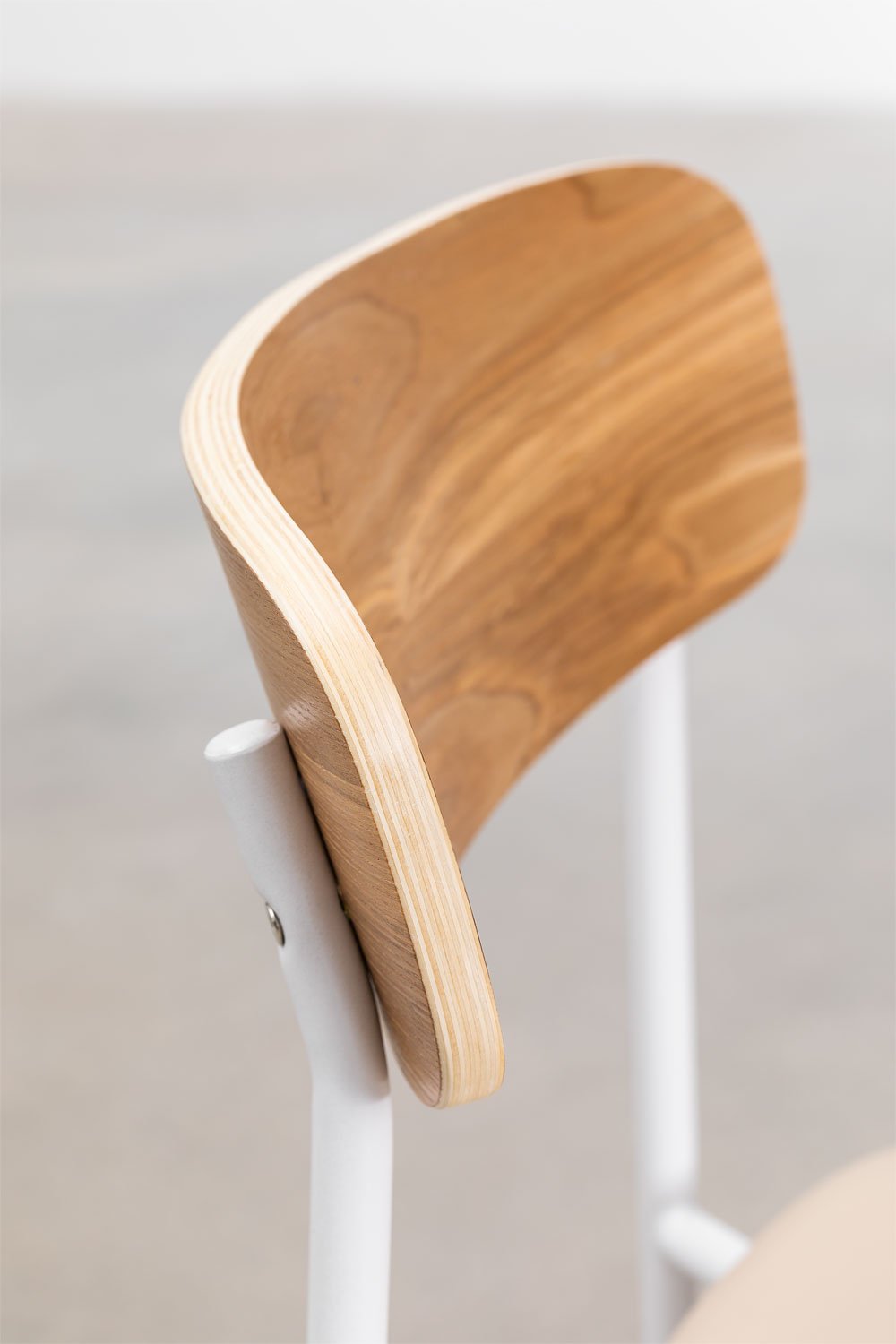 Pack de 2 chaises de salle à manger empilables en fer et bois Wilpier, image de la galerie 6