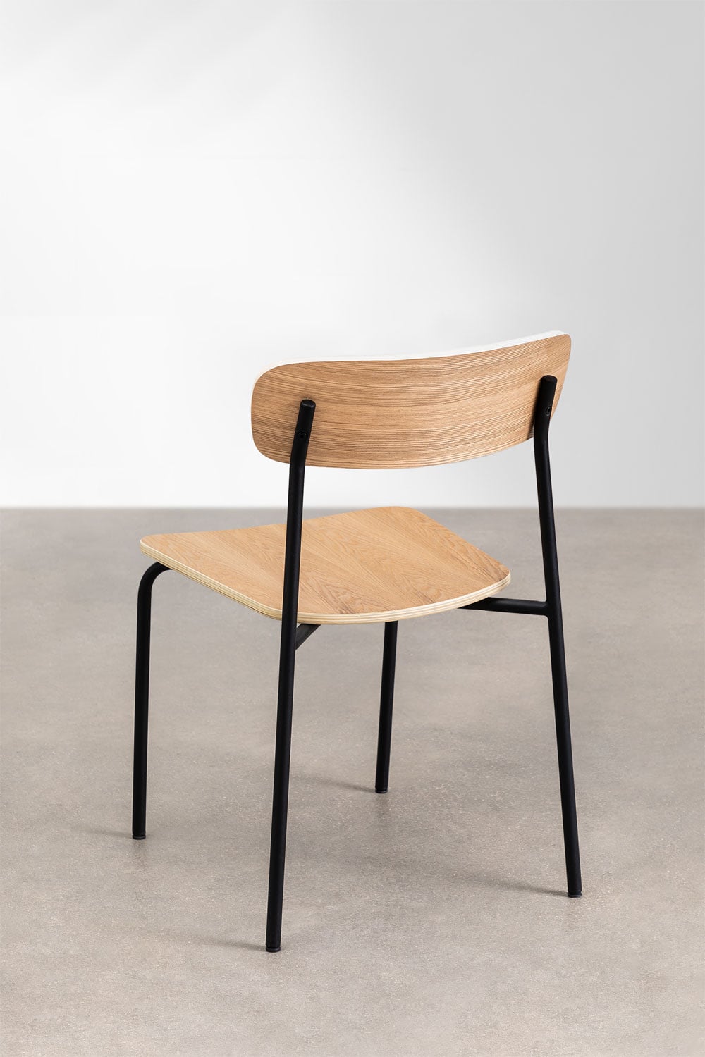 Pack de 2 chaises de salle à manger empilables en fer et bois Wilpier, image de la galerie 6