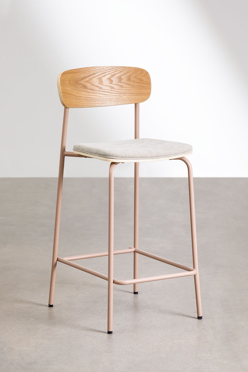 Tabouret empilable de 65 cm de haut en fer et bois Wilpier, image de la galerie 2