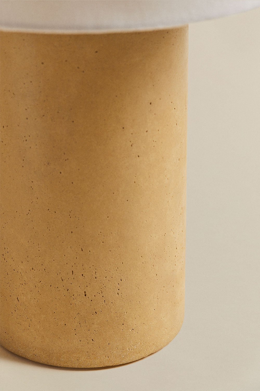 Lampe de table Dianta en lin et fibre de verre, image de la galerie 5