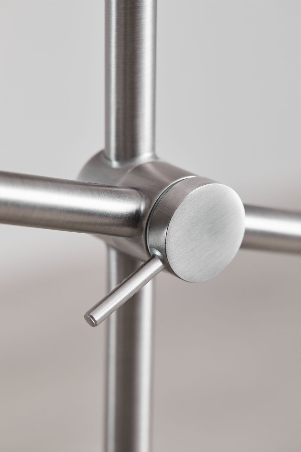 Lampe sur pied orientable en fer Amaranto, image de la galerie 5