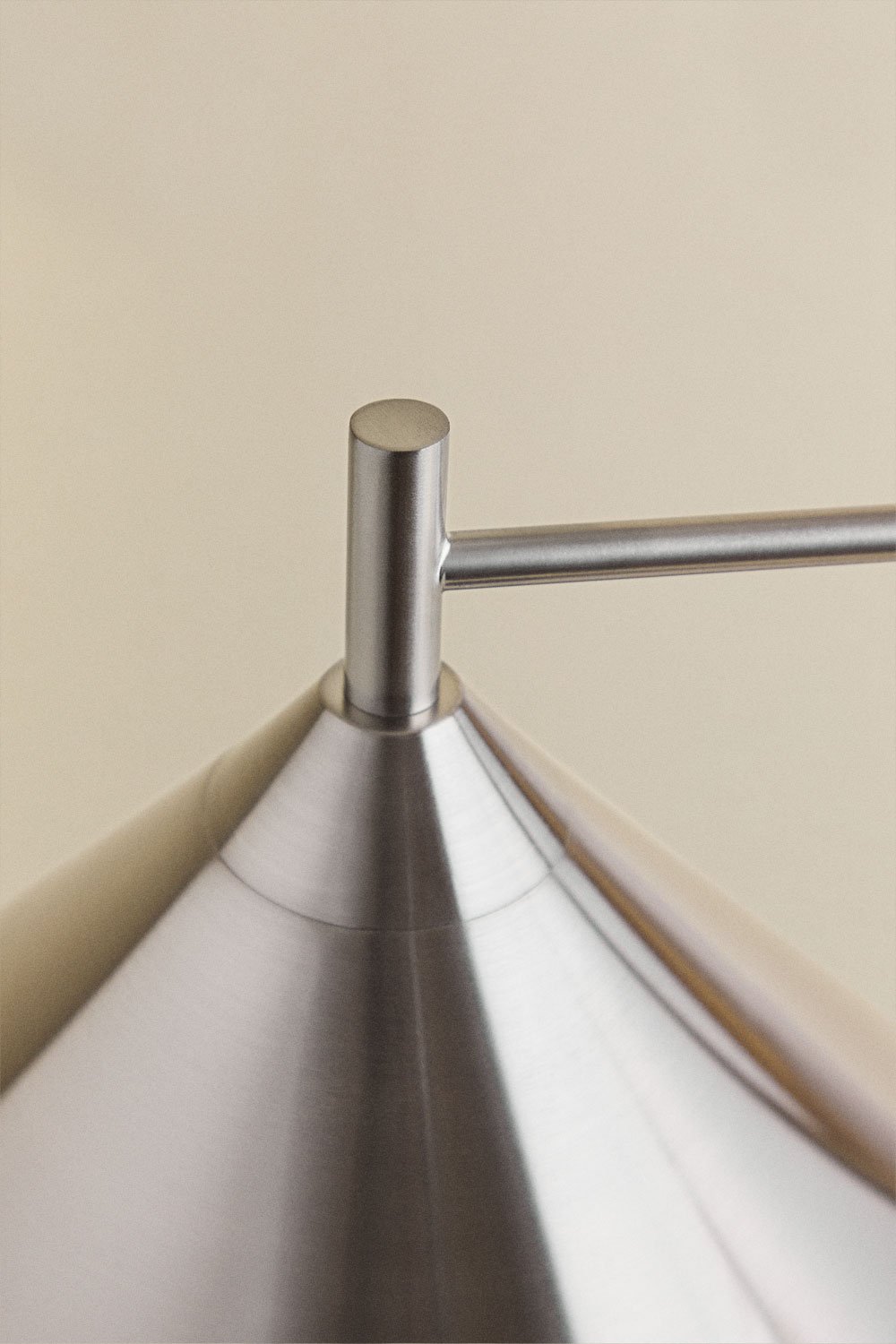 Lampe de table en fer Cambrea, image de la galerie 5