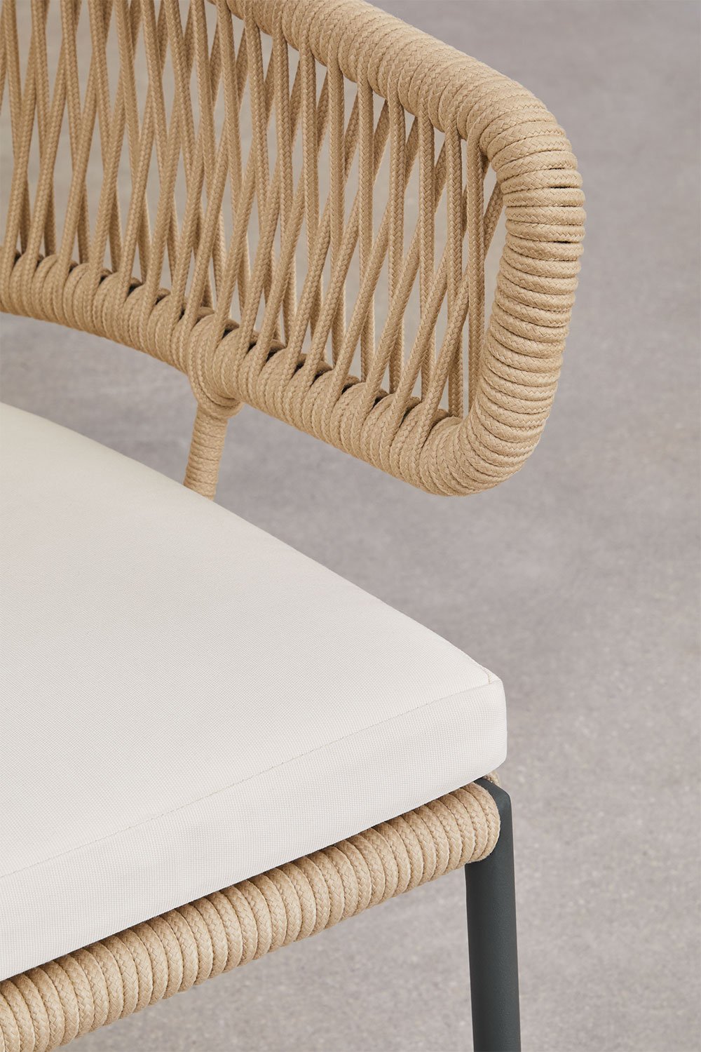 Pack de 4 chaises de jardin en fer et corde tressée Calipso, image de la galerie 6