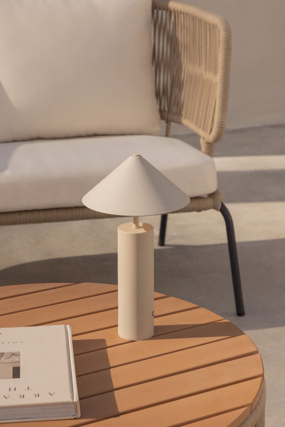 Lampe de table d'extérieur à DEL sans fil Mayra, image de la galerie 1