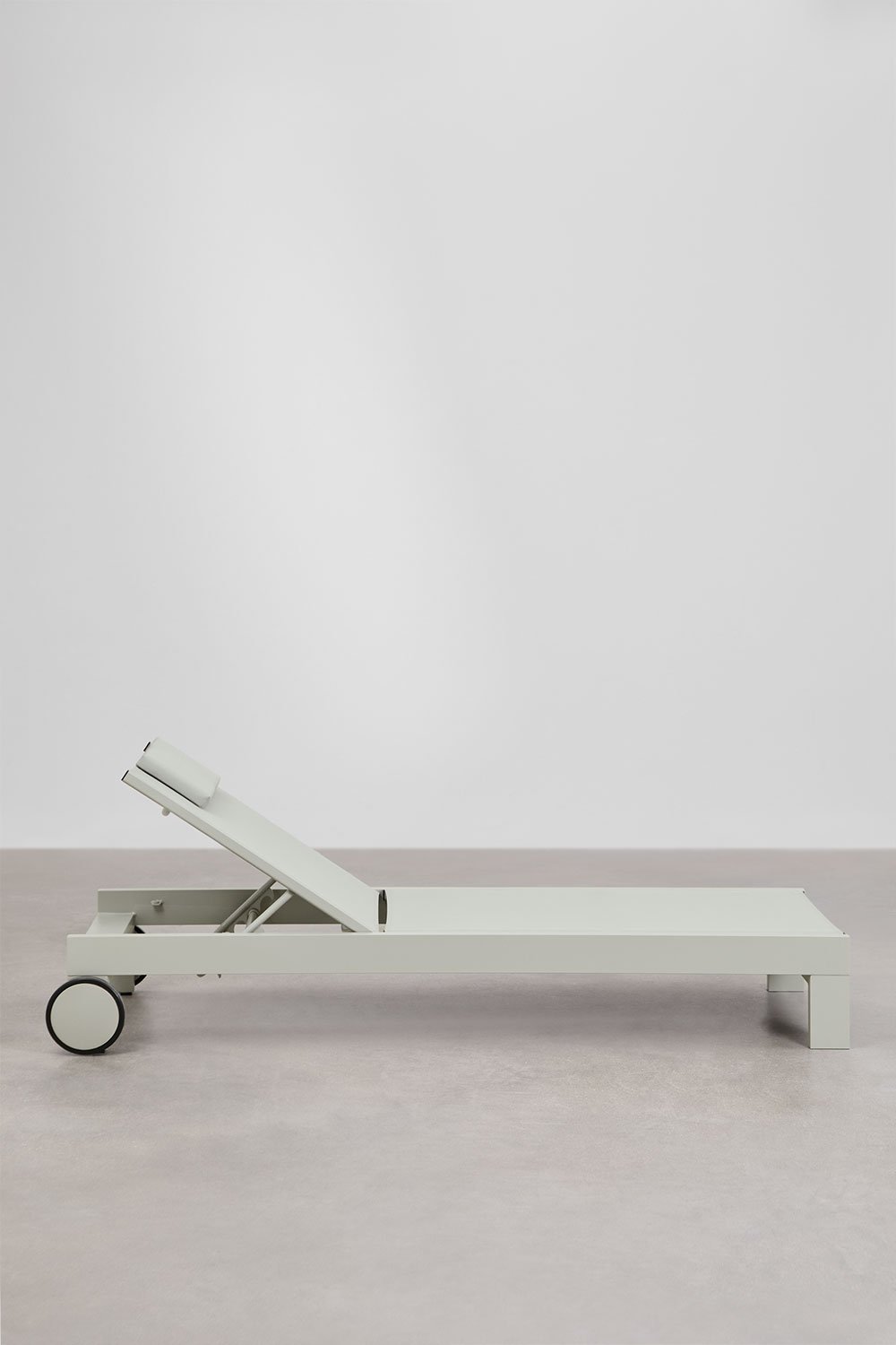 Pack de 2 chaises longues inclinables en aluminium avec coussin Akelia, image de la galerie 4