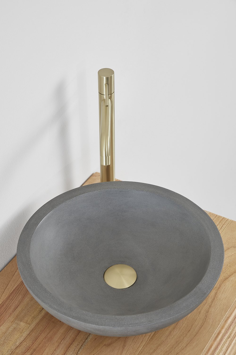 Ensemble de meuble de salle de bain suspendu en bois Deleyna, image de la galerie 4