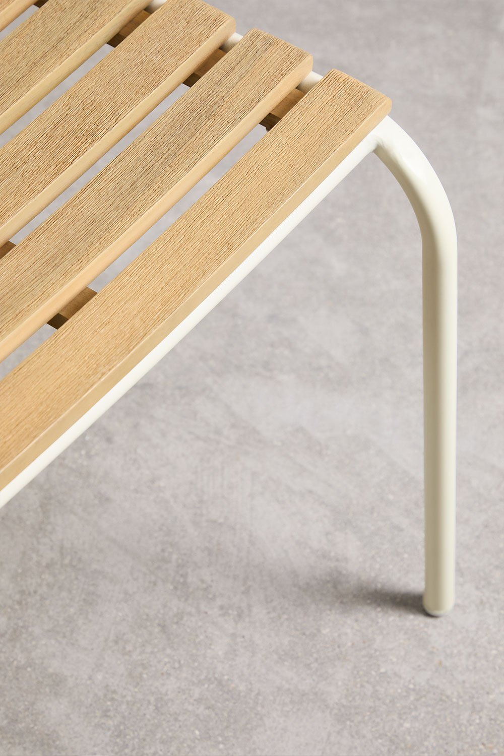 Pack de 4 chaises de salle à manger empilables en acier et bois d'acacia Artus, image de la galerie 7