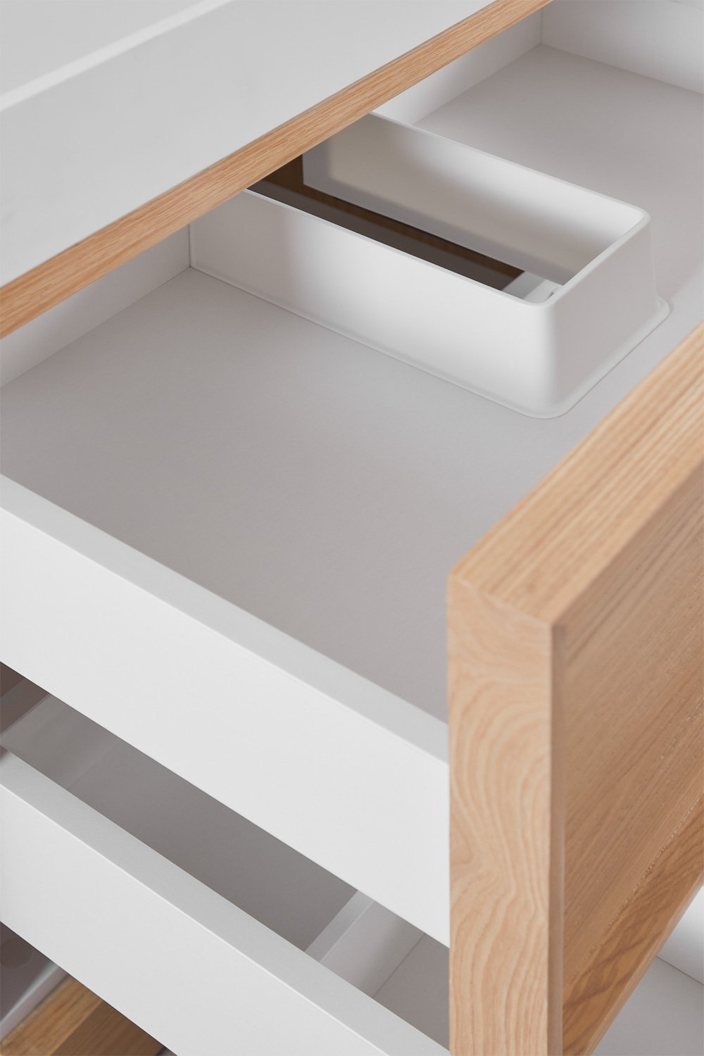 Ensemble meuble de salle de bain en bois Jolene avec lavabo intégré, image de la galerie 7