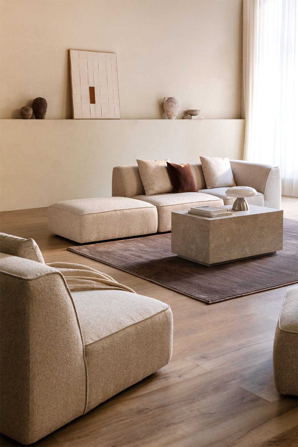 Canapé d'angle modulaire 2 pièces avec pouf en tissu bouclé Cardea, image de la galerie 2