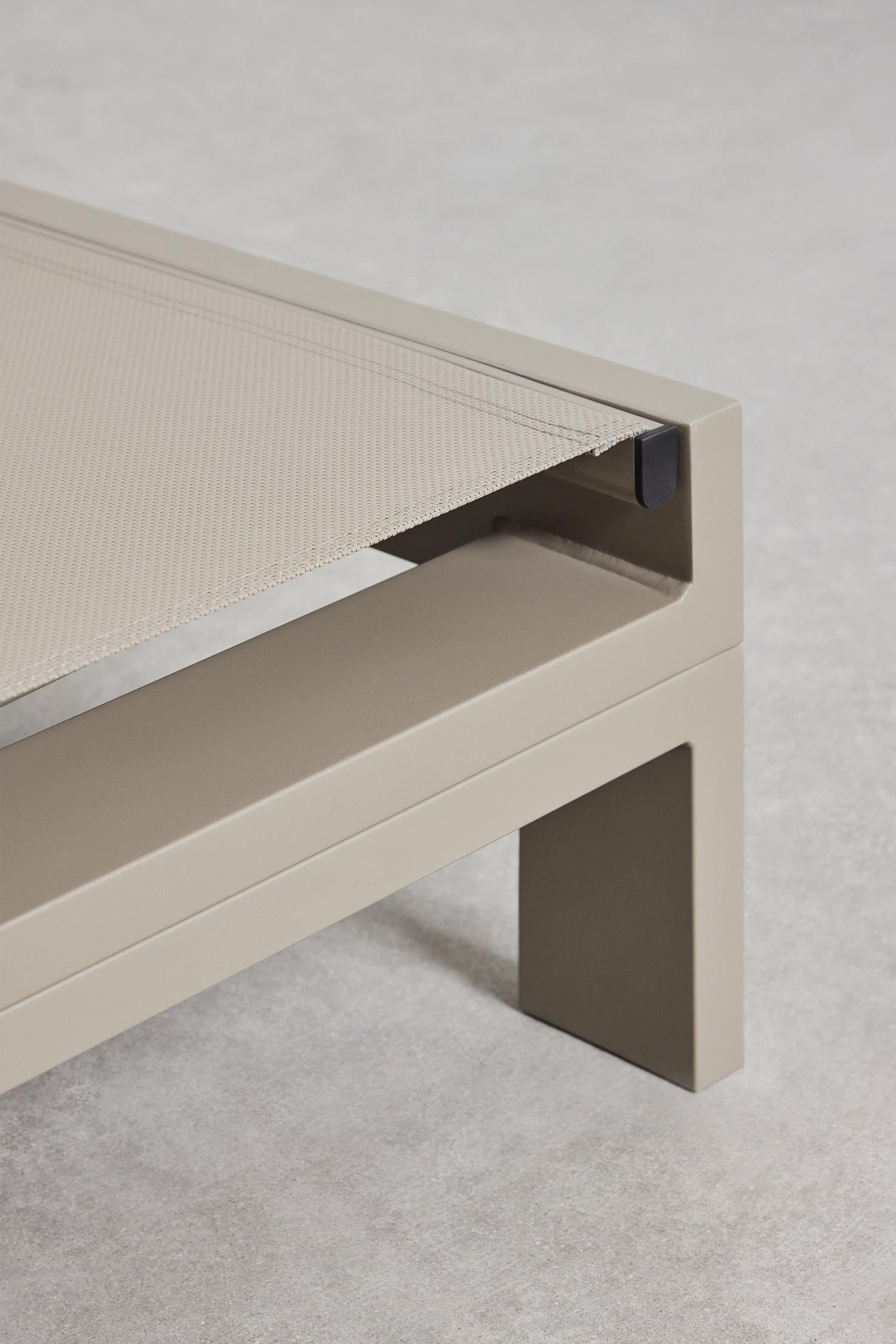 Pack de 2 chaises longues inclinables en aluminium avec coussin Akelia, image de la galerie 7