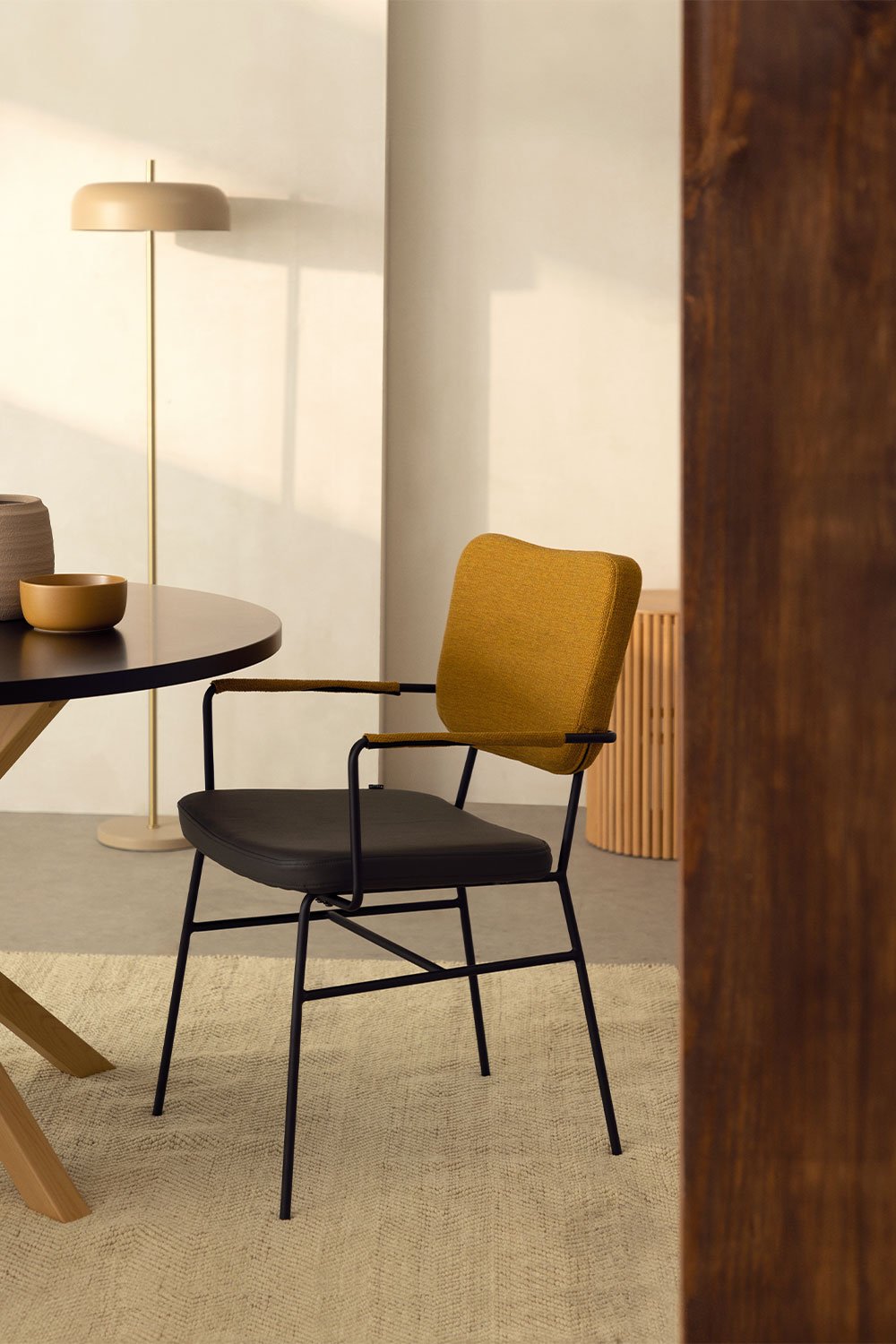 Lot de 4 chaises de salle à manger Milih avec accoudoirs, image de la galerie 1
