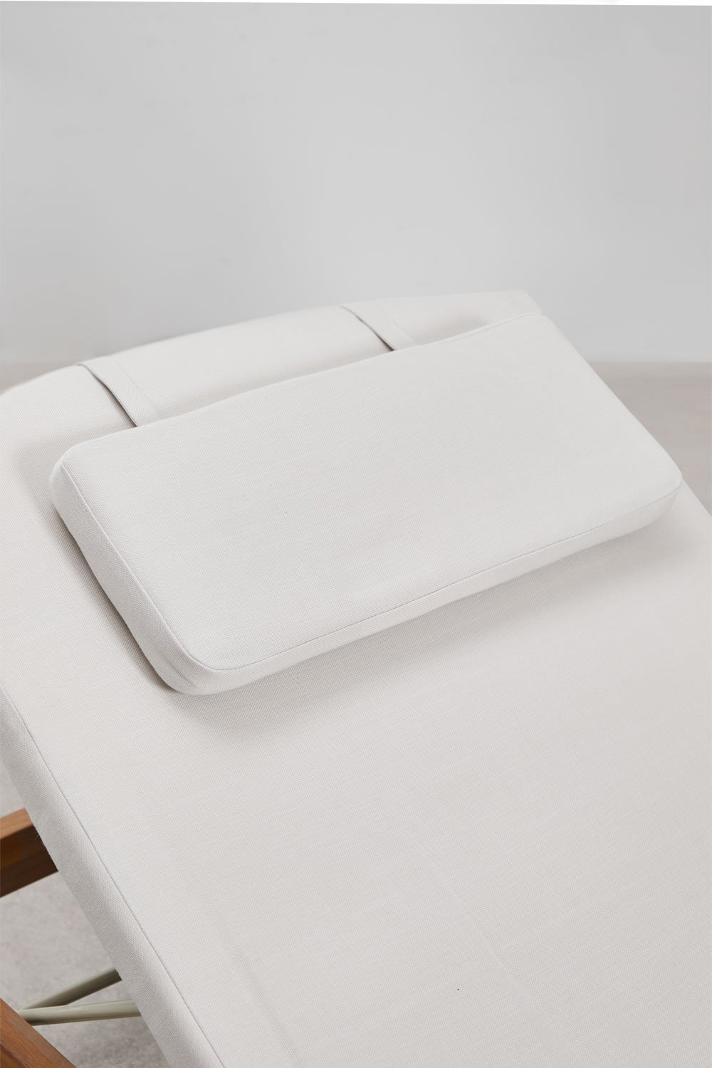 Chaise longue double inclinable en bois d'acacia avec coussin Aderyn, image de la galerie 8