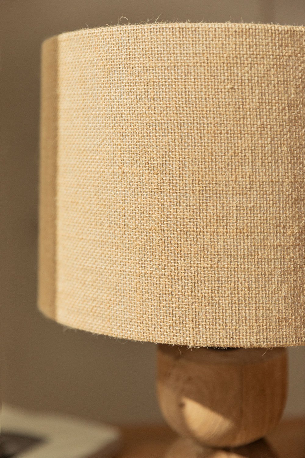 Lampe à poser ↑40 cm en manguier et lin Gabina, image de la galerie 2