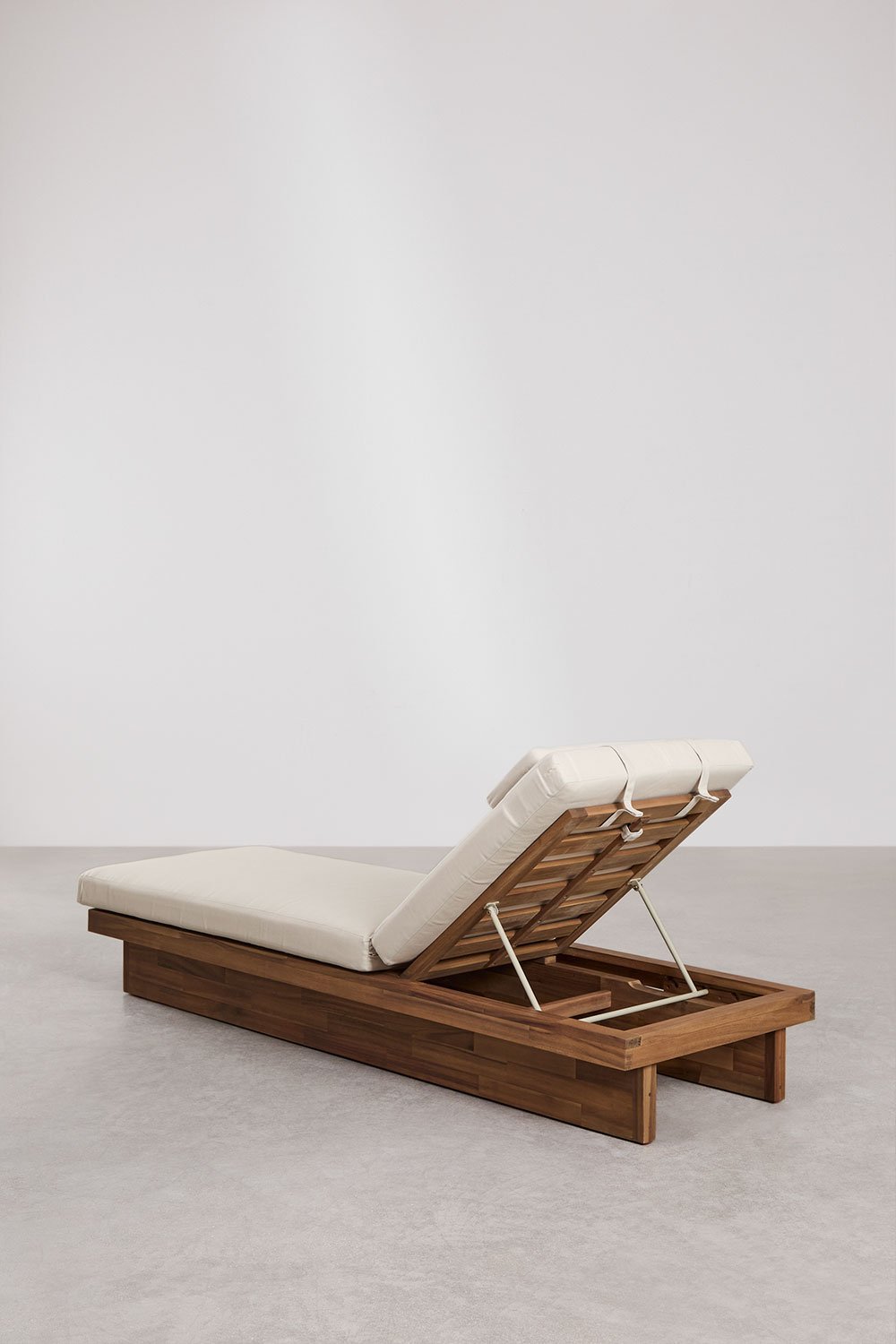 Chaise longue inclinable en bois d'acacia avec coussin Dailin, image de la galerie 6