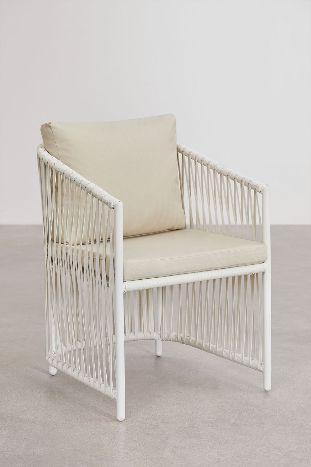 Lot de 2 chaises de jardin avec accoudoirs en aluminium et corde tressée Sophie, image de la galerie 3