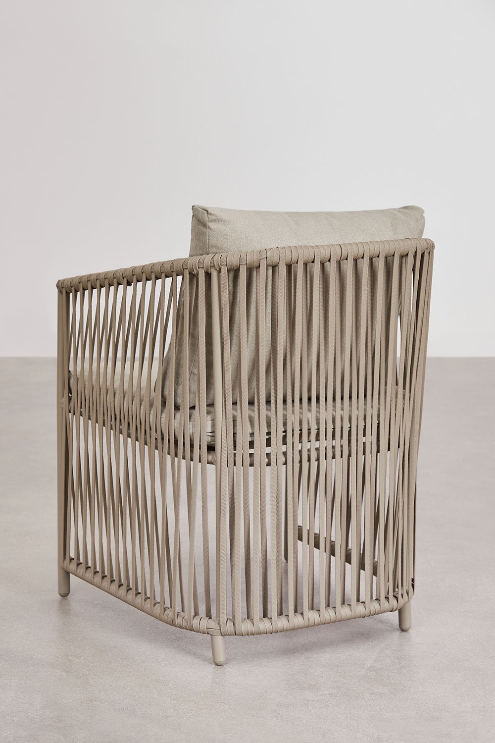 Lot de 4 chaises de jardin avec accoudoirs en aluminium et corde tressée Sophie , image de la galerie 4