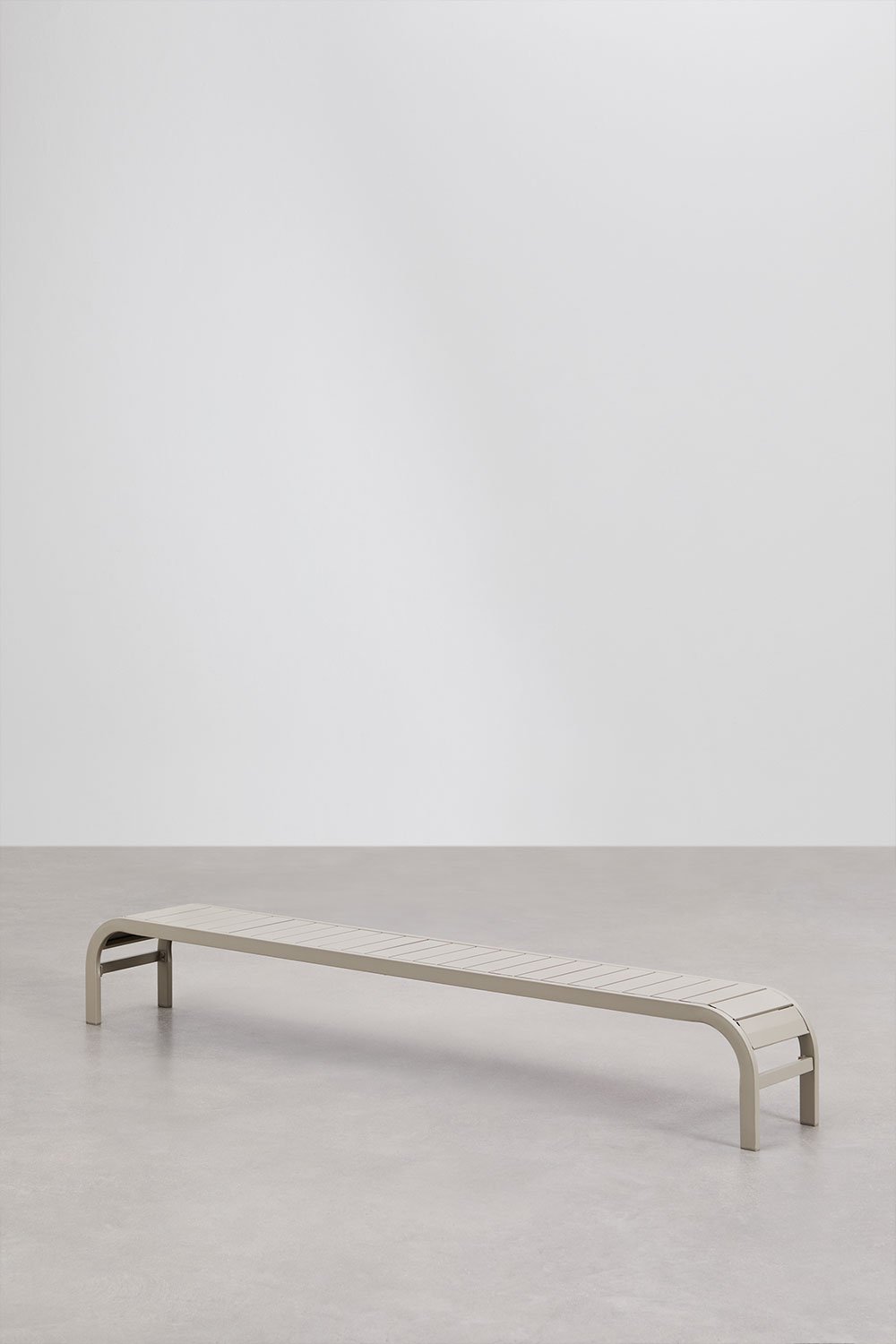 Table d'appoint pour chaise longue en acier Marietta, image de la galerie 2