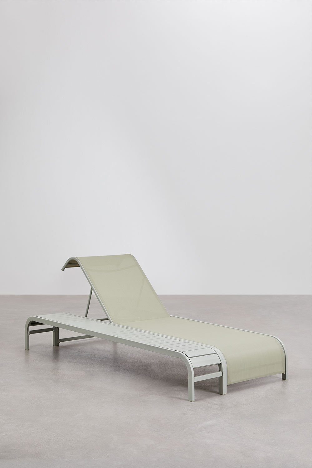 Ensemble chaise longue inclinable et table d'appoint en acier Marietta, image de la galerie 2