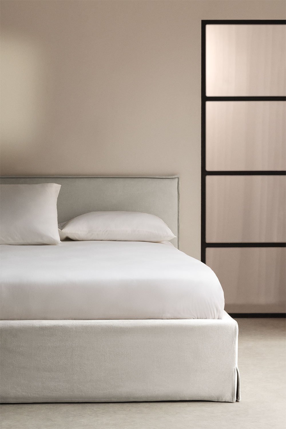 Lit avec coffre de rangement pour matelas 160x200cm en tissu blanc cassé Lorea, image de la galerie 1