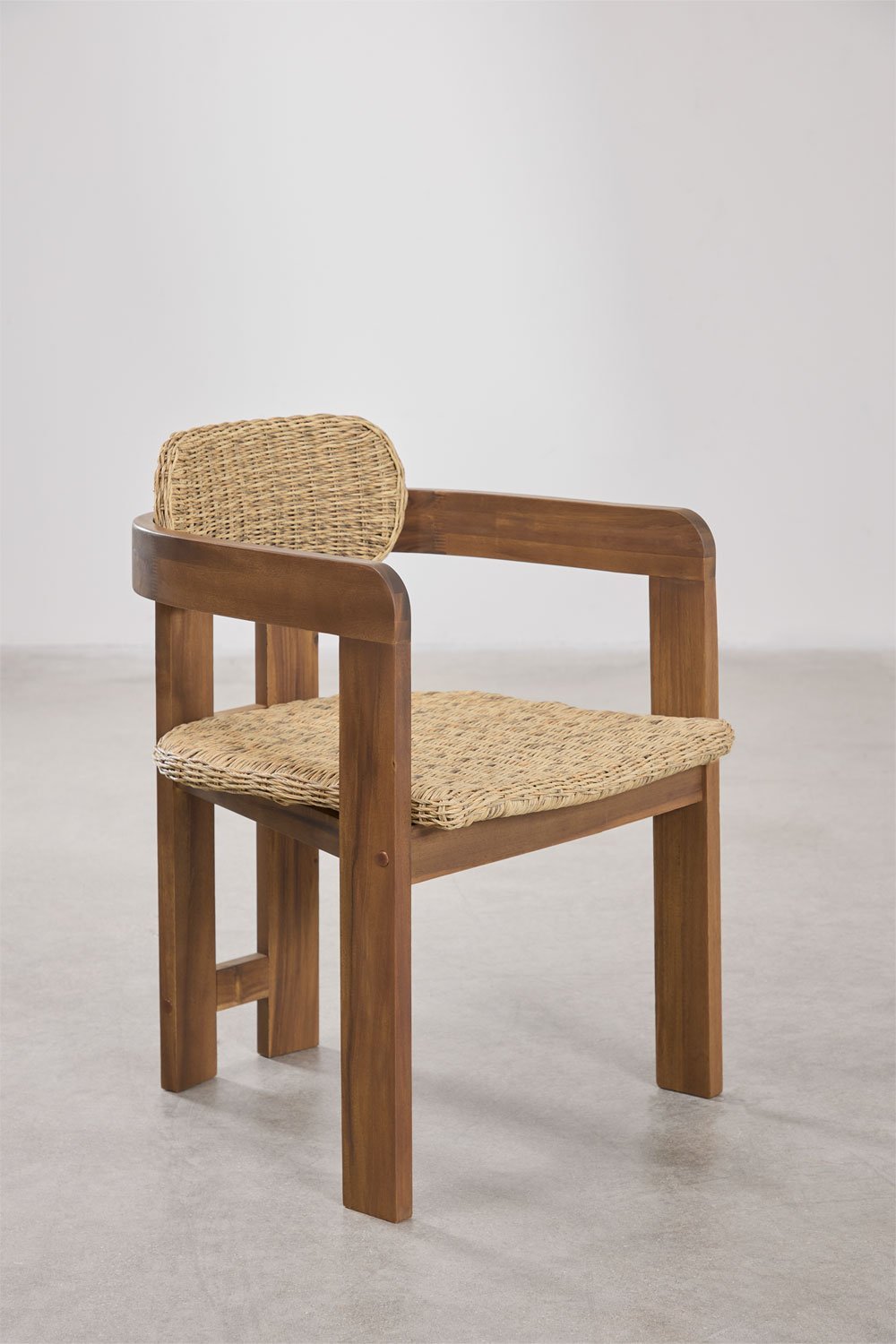 Lot de 2 chaises de salle à manger avec accoudoirs en bois d'acacia et rotin synthétique Ginara, image de la galerie 1