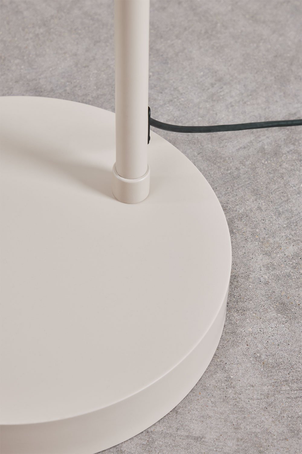 Lampadaire d'extérieur en fer Diala, image de la galerie 7