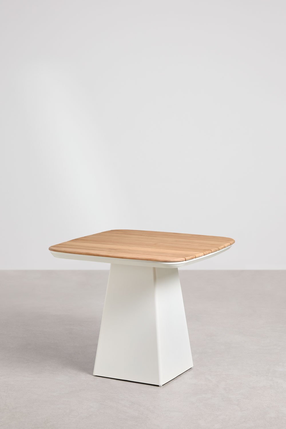 Ensemble table carrée 90x90 cm en aluminium et bois de teck Inkeri et 4 chaises de jardin en aluminium et tissu bouclé Yervin, image de la galerie 2