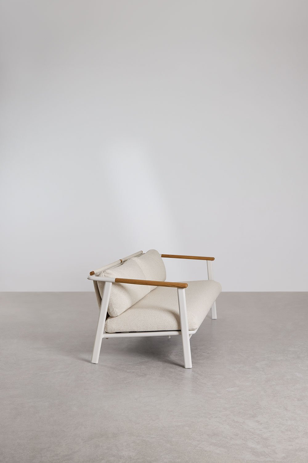 Ensemble de salon avec canapé 3 places en tissu bouclé et 2 tables basses Yervin en aluminium, image de la galerie 3