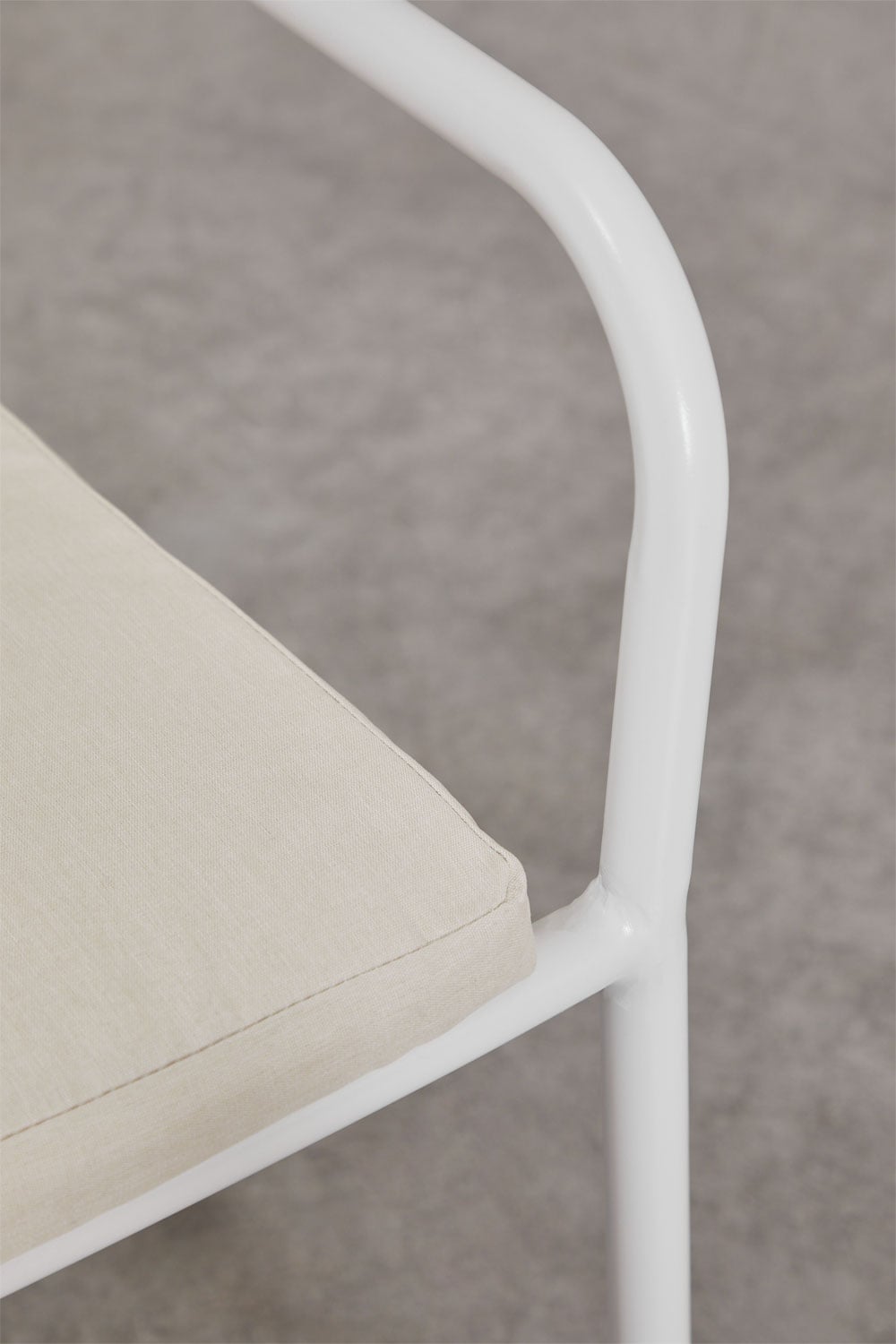 Pack de 2 chaises de salle à manger empilables avec accoudoirs en aluminium Alberta, image de la galerie 5