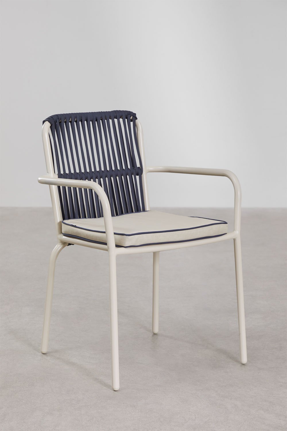 Lot de 4 chaises de salle à manger empilables avec accoudoirs en aluminium Alberta, image de la galerie 1