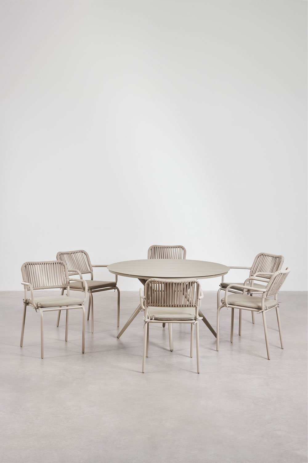 Ensemble table ronde Ø125 cm Valerie et 6 chaises de jardin empilables avec accoudoirs en aluminium Arhiza, image de la galerie 1