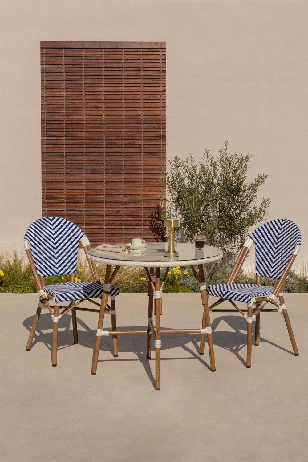 Ensemble table ronde Ø80 cm et 2 chaises de jardin empilables en aluminium et rotin synthétique Brielle Bistro , image de la galerie 1