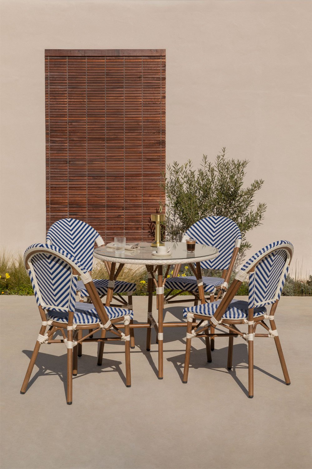Ensemble table ronde Ø80 cm et 4 chaises de jardin empilables en aluminium et rotin synthétique Brielle Bistro   , image de la galerie 1