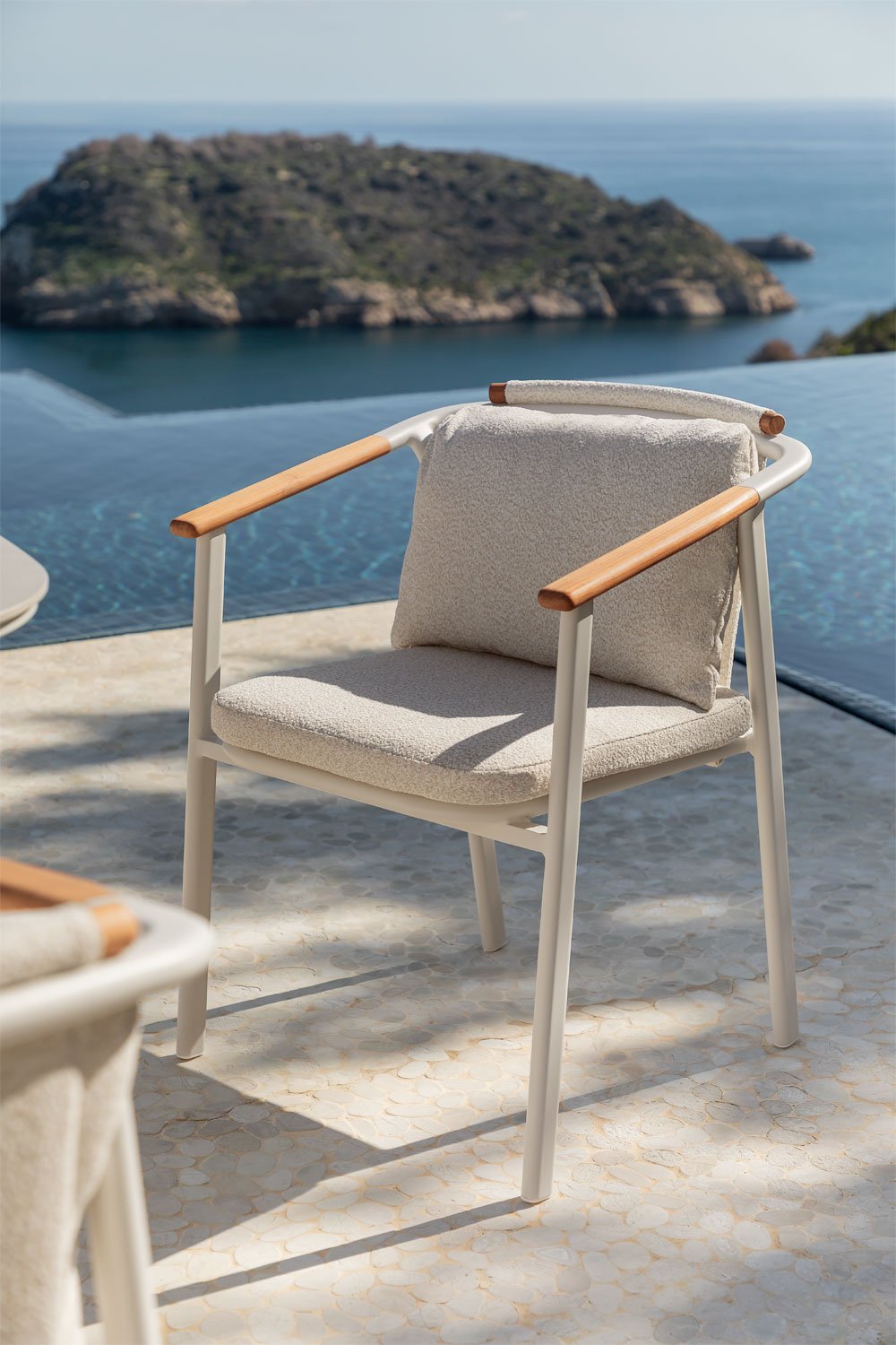 Lot de 4 chaises de jardin Yervin avec accoudoirs en aluminium et tissu bouclé , image de la galerie 1