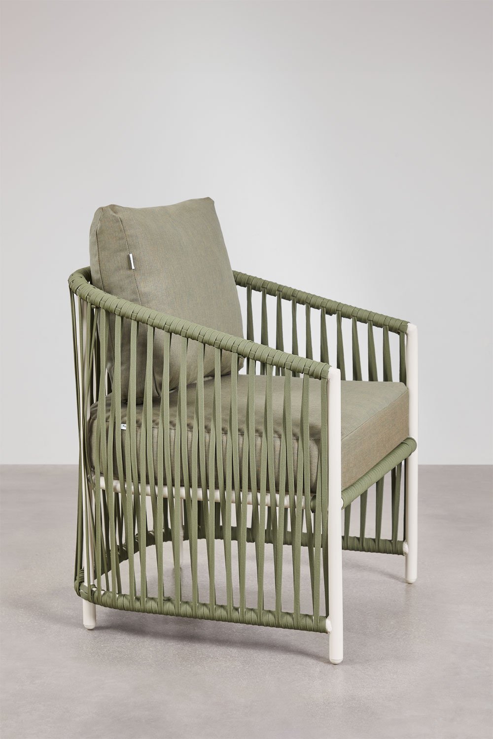 Ensemble de jardin composé d'un canapé 2 places, de 2 fauteuils et de tables basses en aluminium et corde tressée Sophie., image de la galerie 10