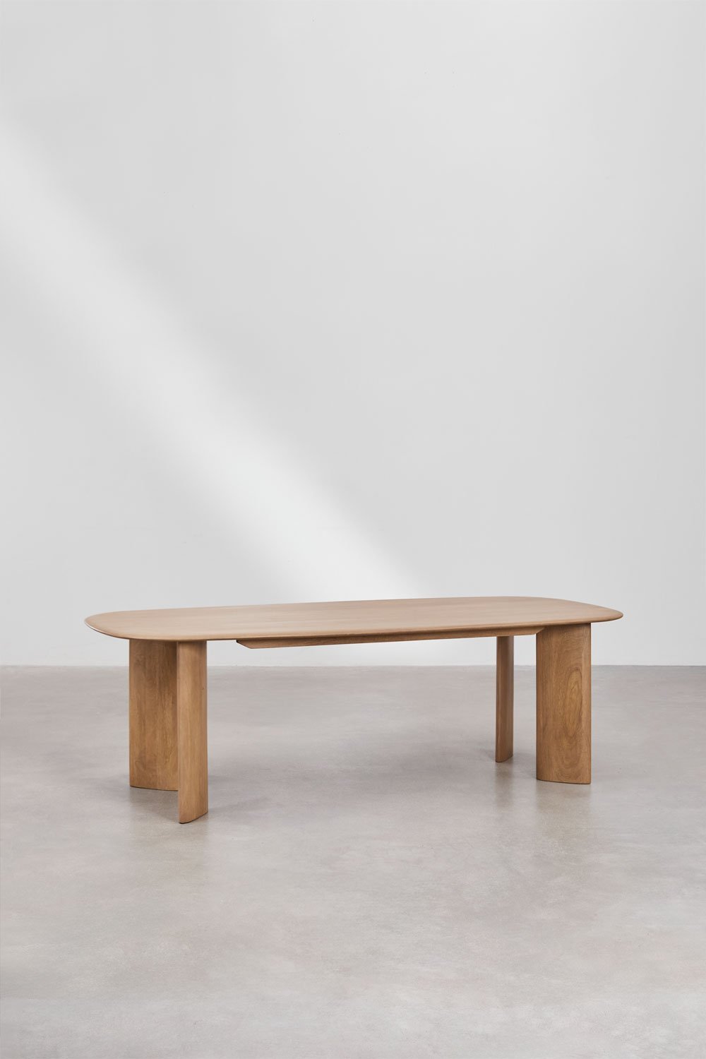 Ensemble table ovale 240x100 en bois de manguier Miller et 8 chaises de salle à manger tapissées Brusel, image de la galerie 3