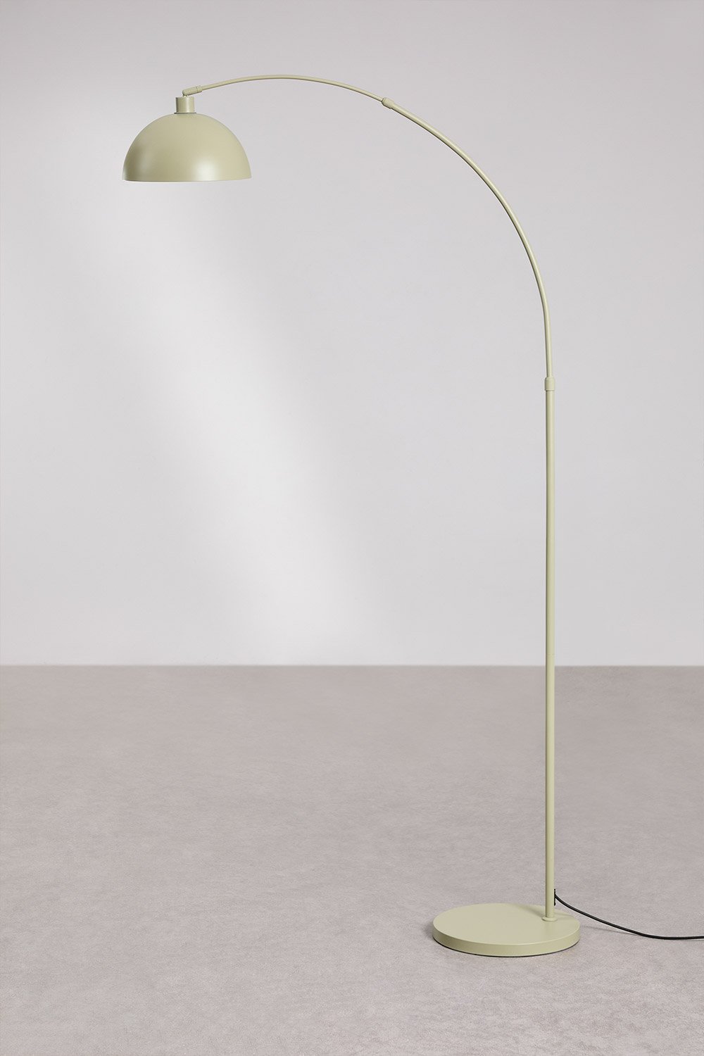 Lampadaire d'extérieur en fer Diala, image de la galerie 2