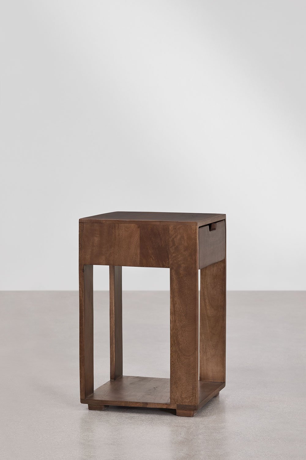 Lot de 2 tables de chevet carrées 35x35 cm en bois Leduc, image de la galerie 3