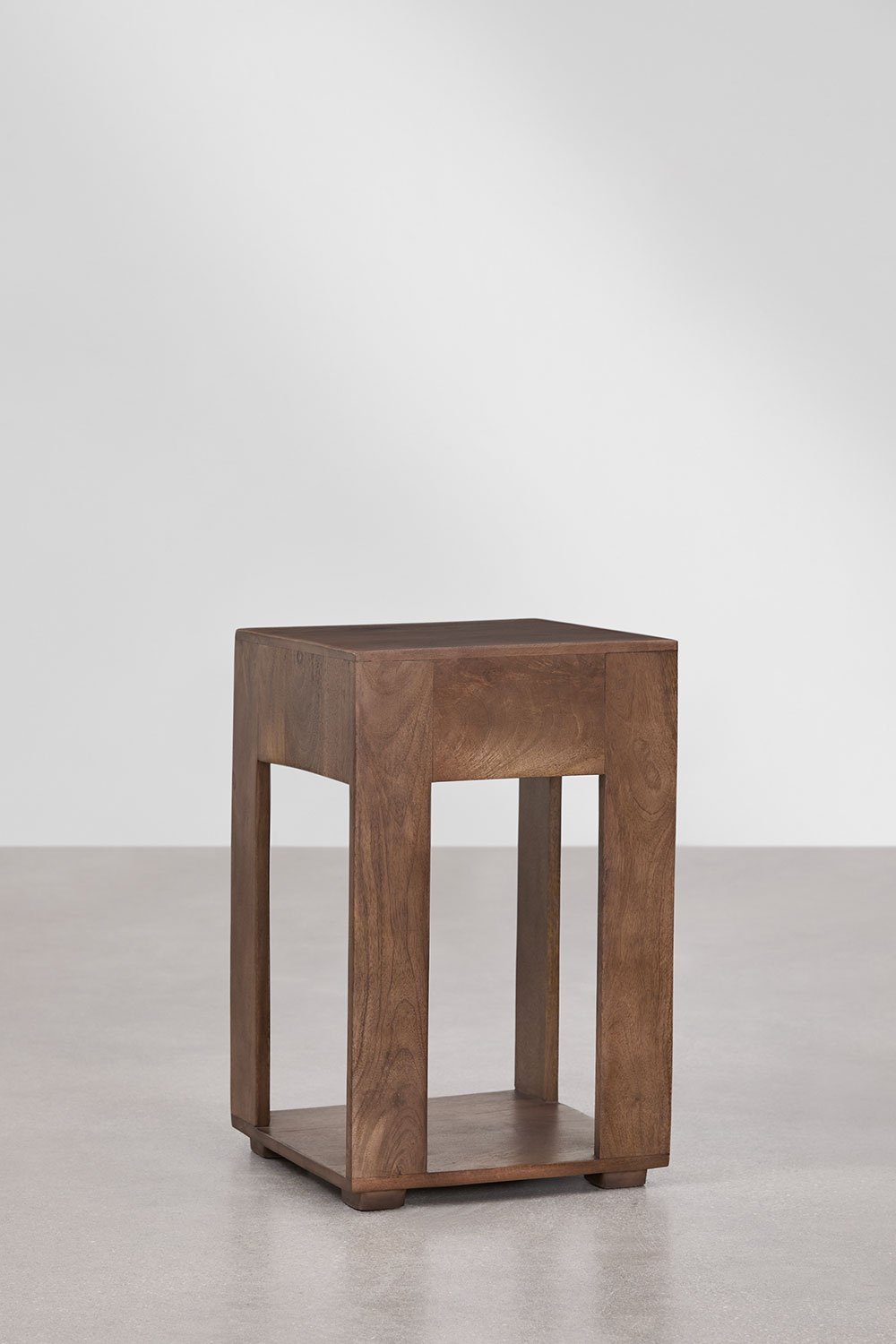 Lot de 2 tables de chevet carrées 35x35 cm en bois Leduc, image de la galerie 4